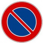 Italy no parking sign